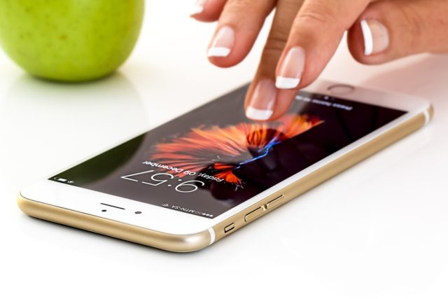 smartphone à nettoyer
